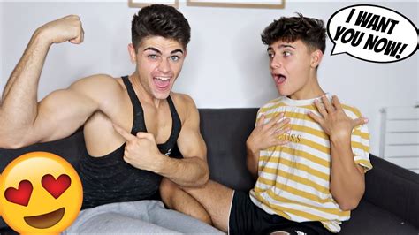 Boyfriens Gay Porn Videos .